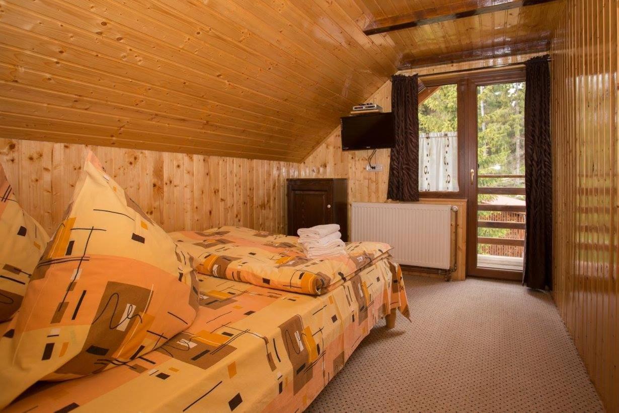 Hotel Cabana Ama Tău Bistra Exterior foto