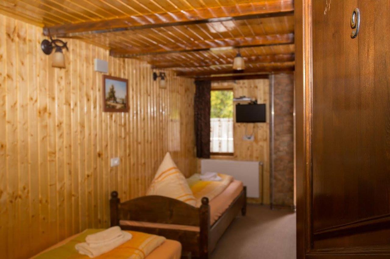 Hotel Cabana Ama Tău Bistra Exterior foto